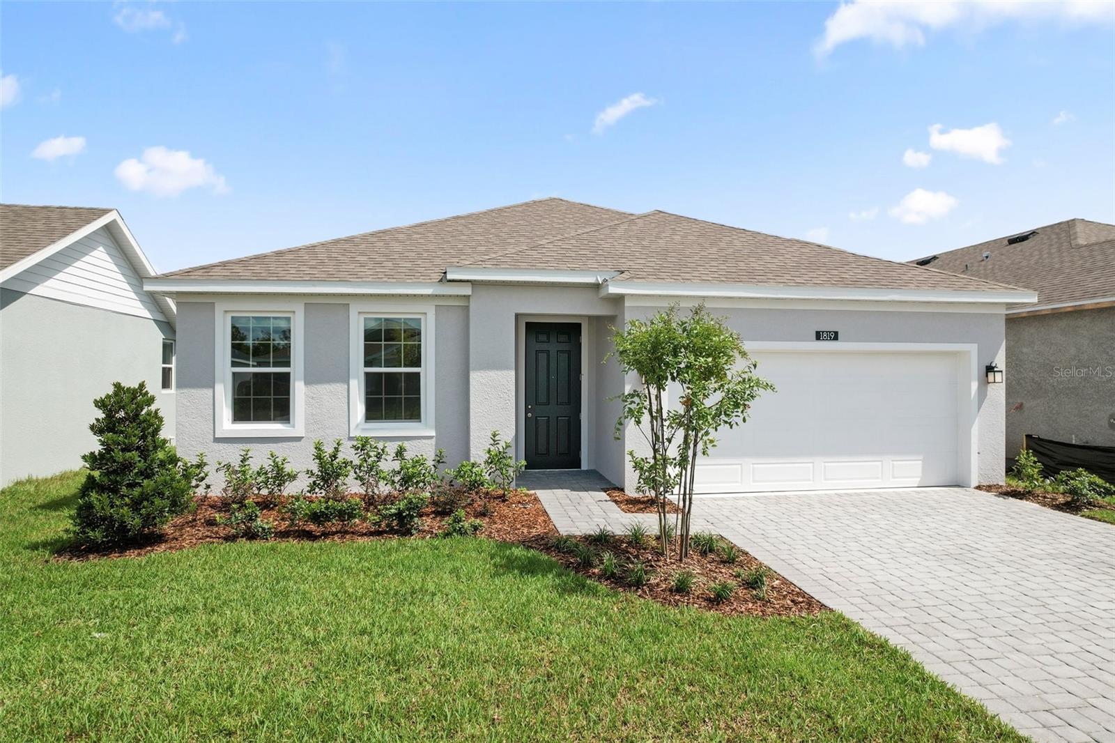 Listing photo 1 for 1819 Lattice Way