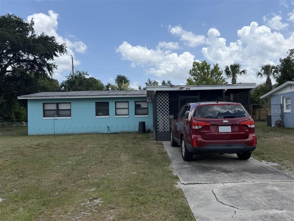 209 PALM PLACE