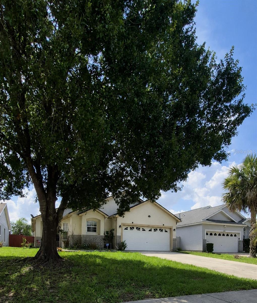 Listing photo for 121 S Roma Way