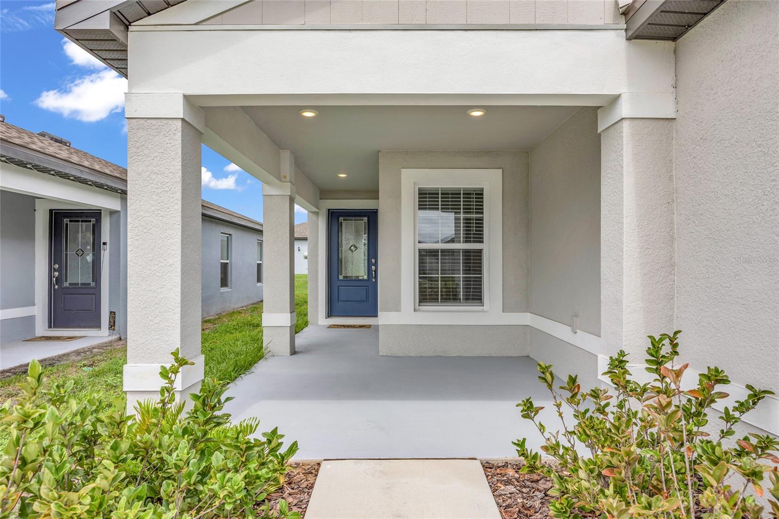 Listing photo 3 for 3824 Corsican Pl