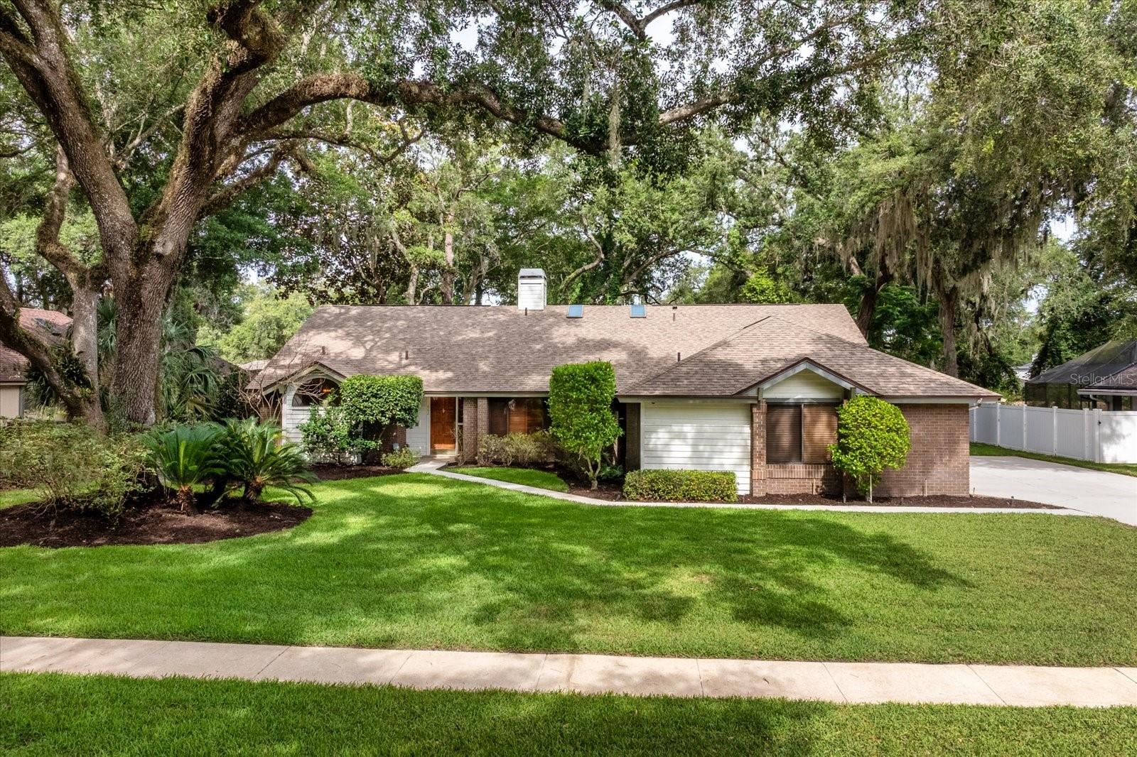662 SARANAC DRIVE