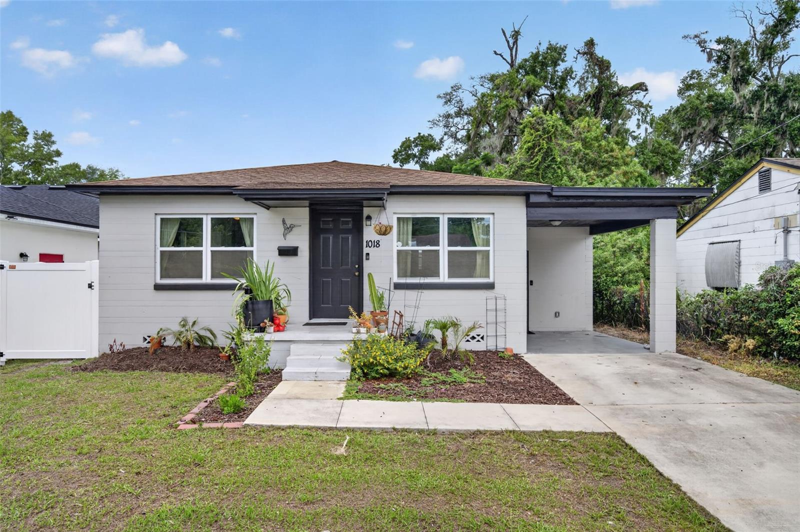 1018 MACK AVENUE