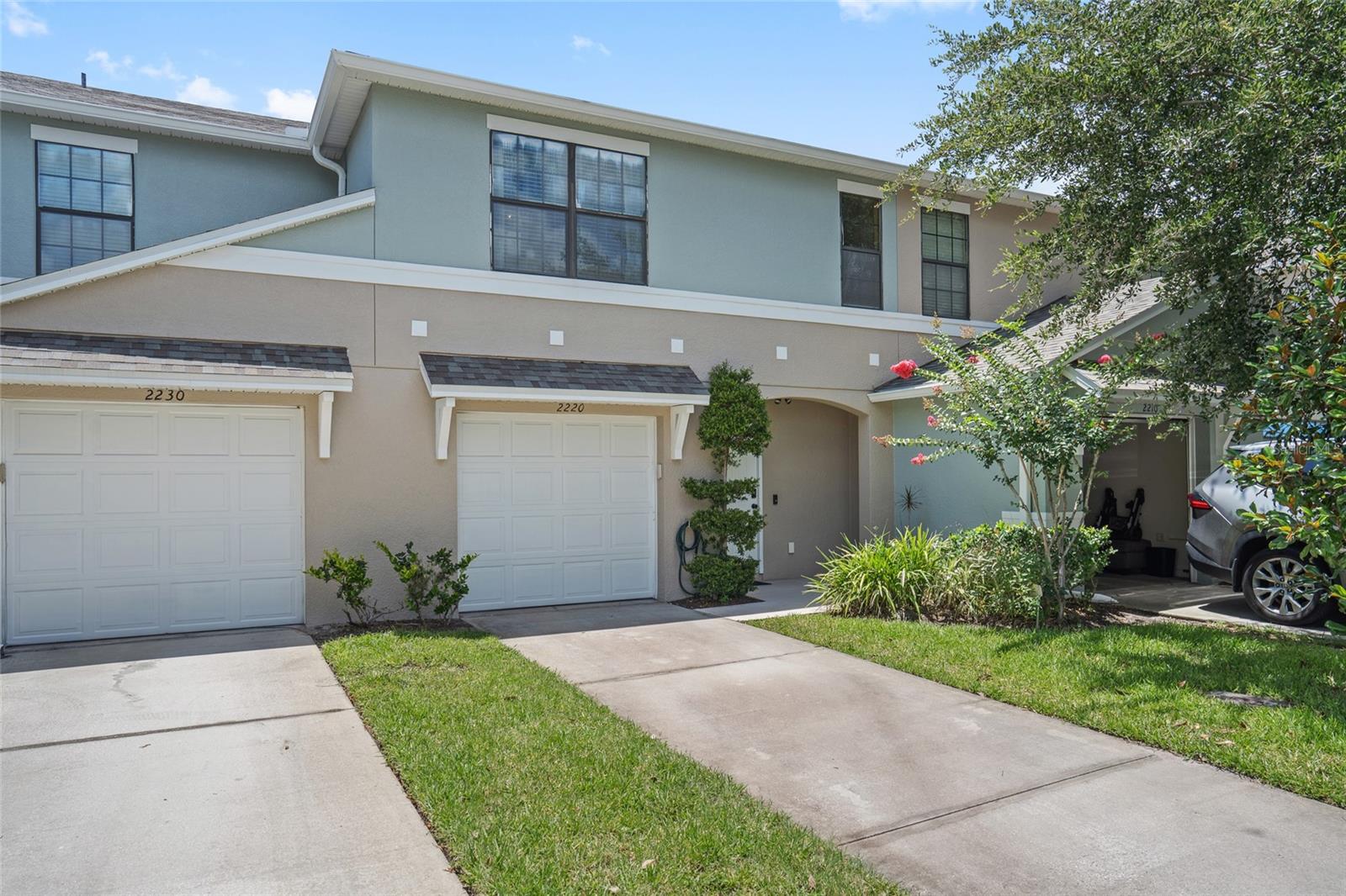 2220 WINDSOR LAKE CIRCLE