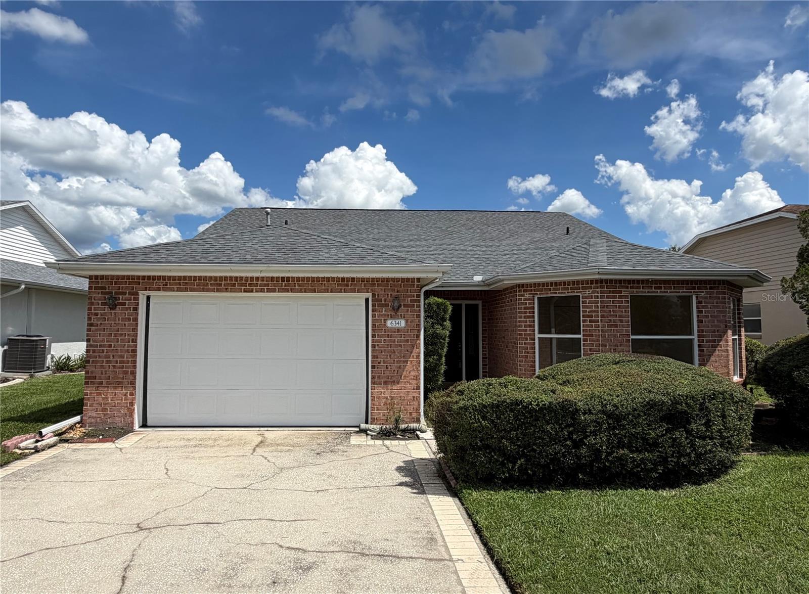 Listing photo 1 for 6341 Silver Lakes Dr W