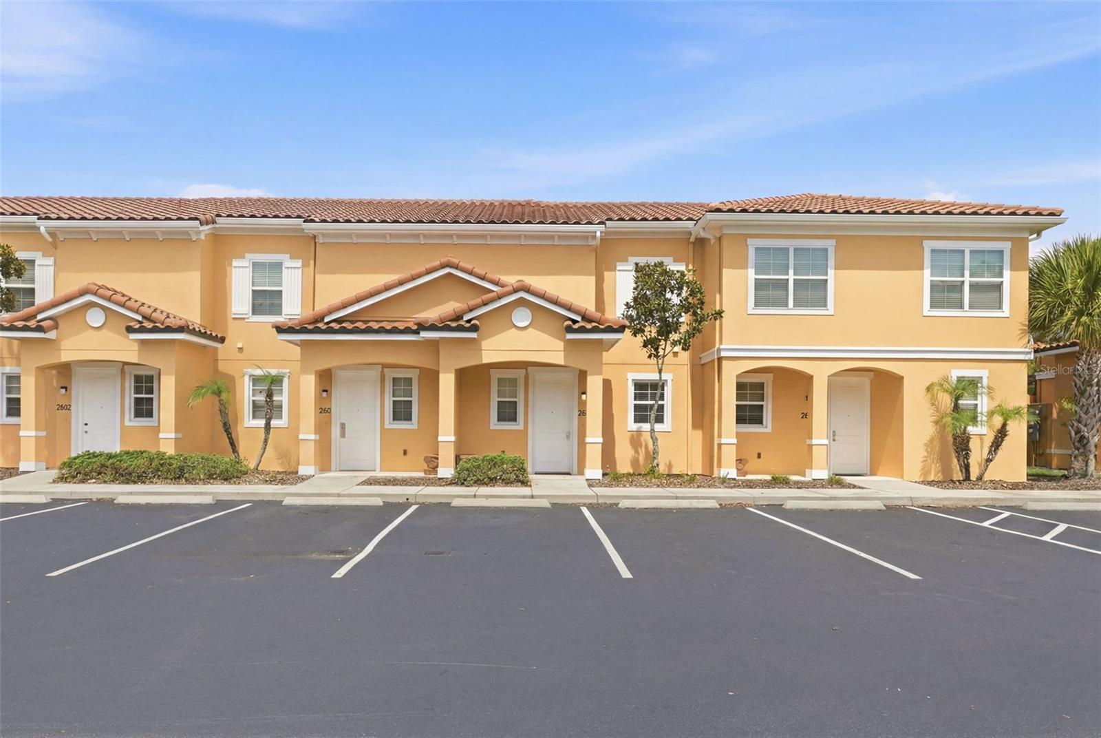 2606 ROADSTER LANE