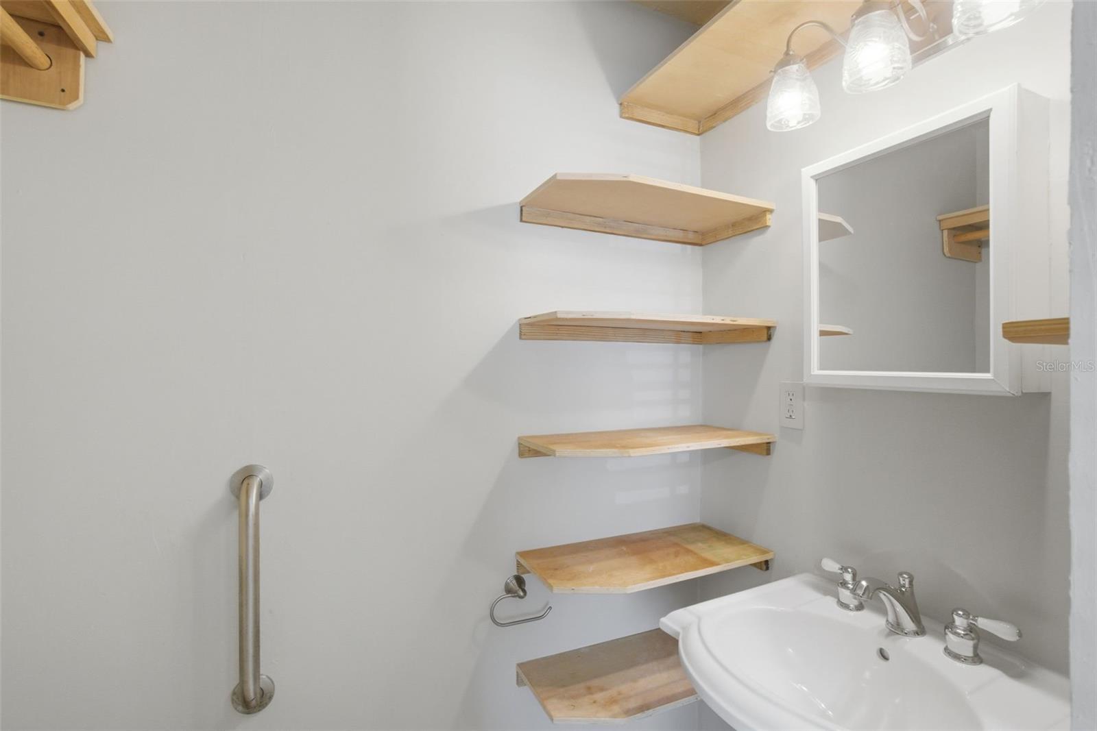 Photo 25