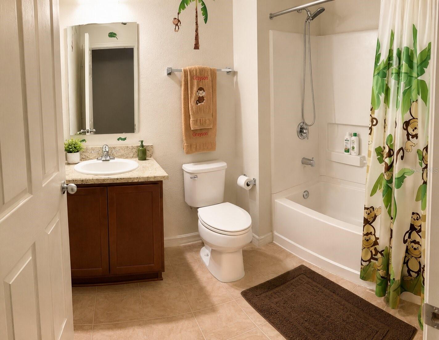 Photo 10
