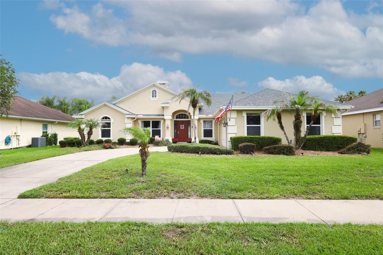 8 ROSEBERRY COURT