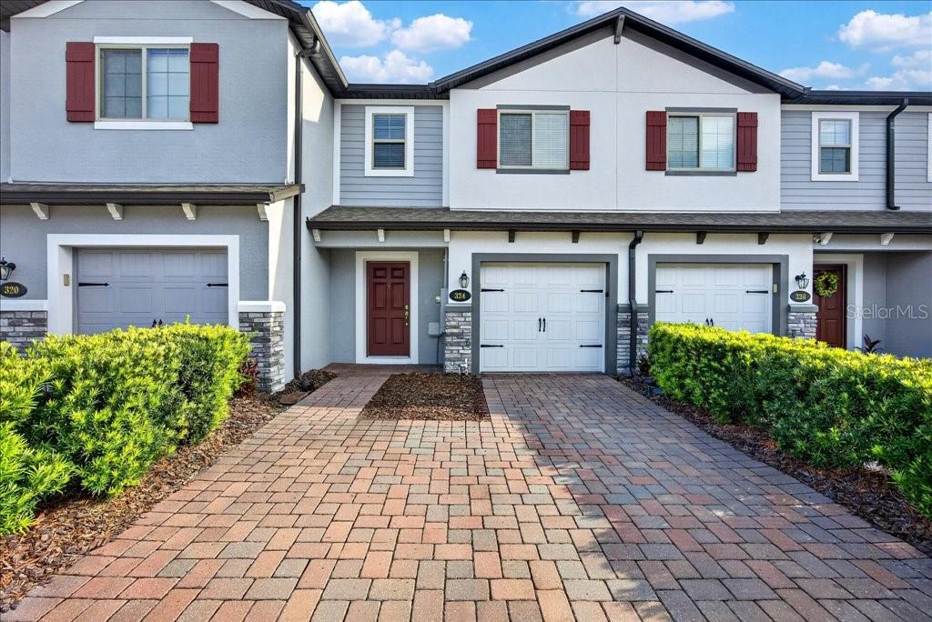 324 RUSTIC LOOP