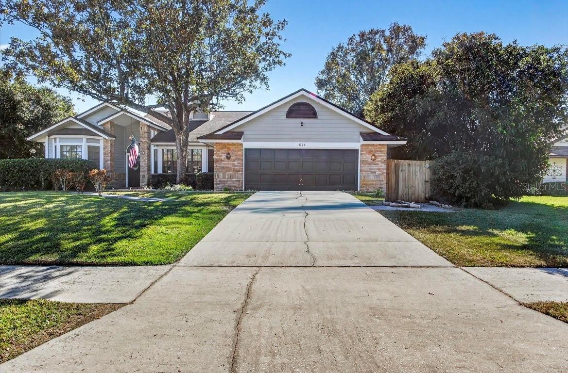 1014 WILLA LAKE CIRCLE