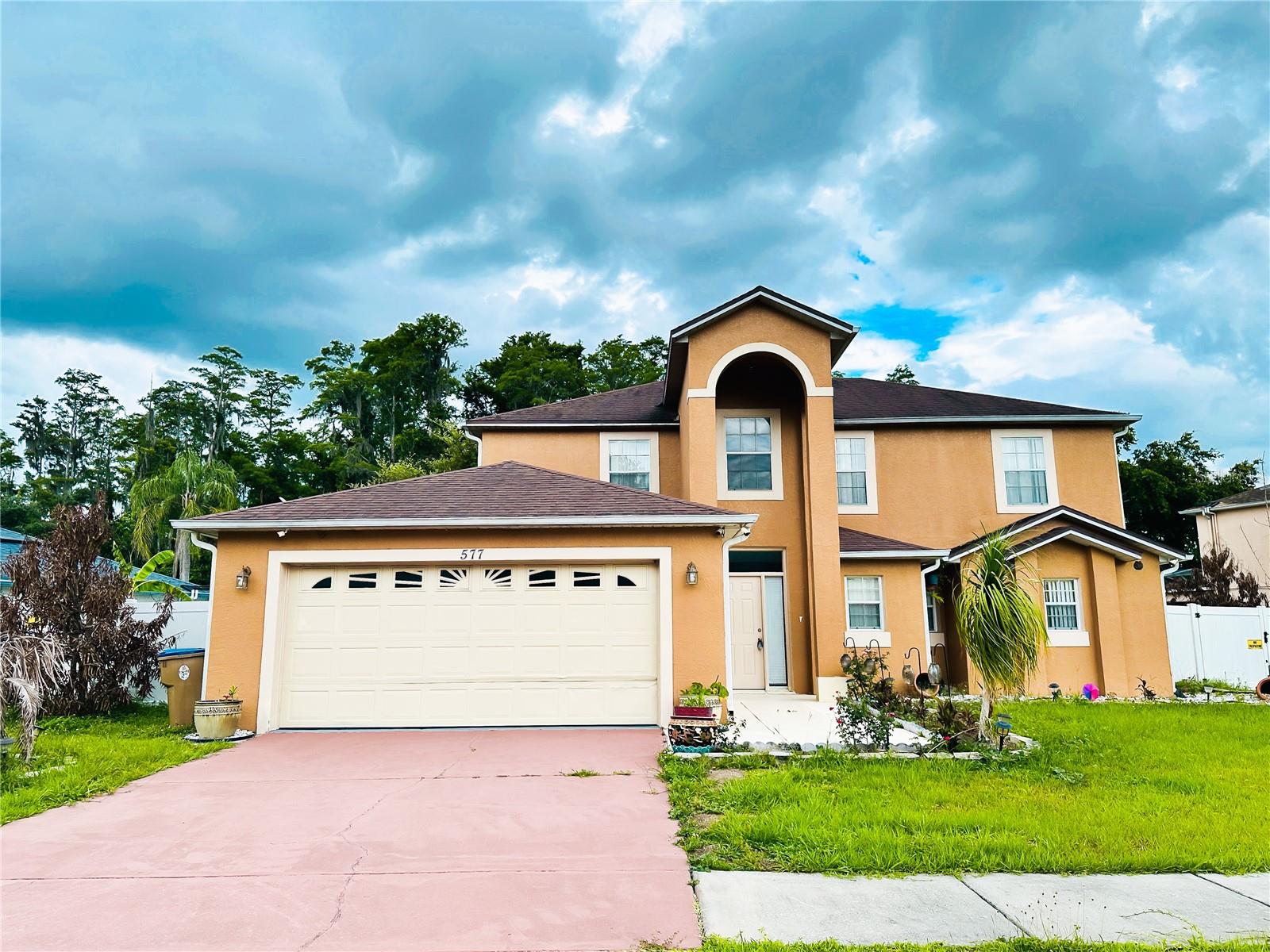 577 PINEHURST COVE