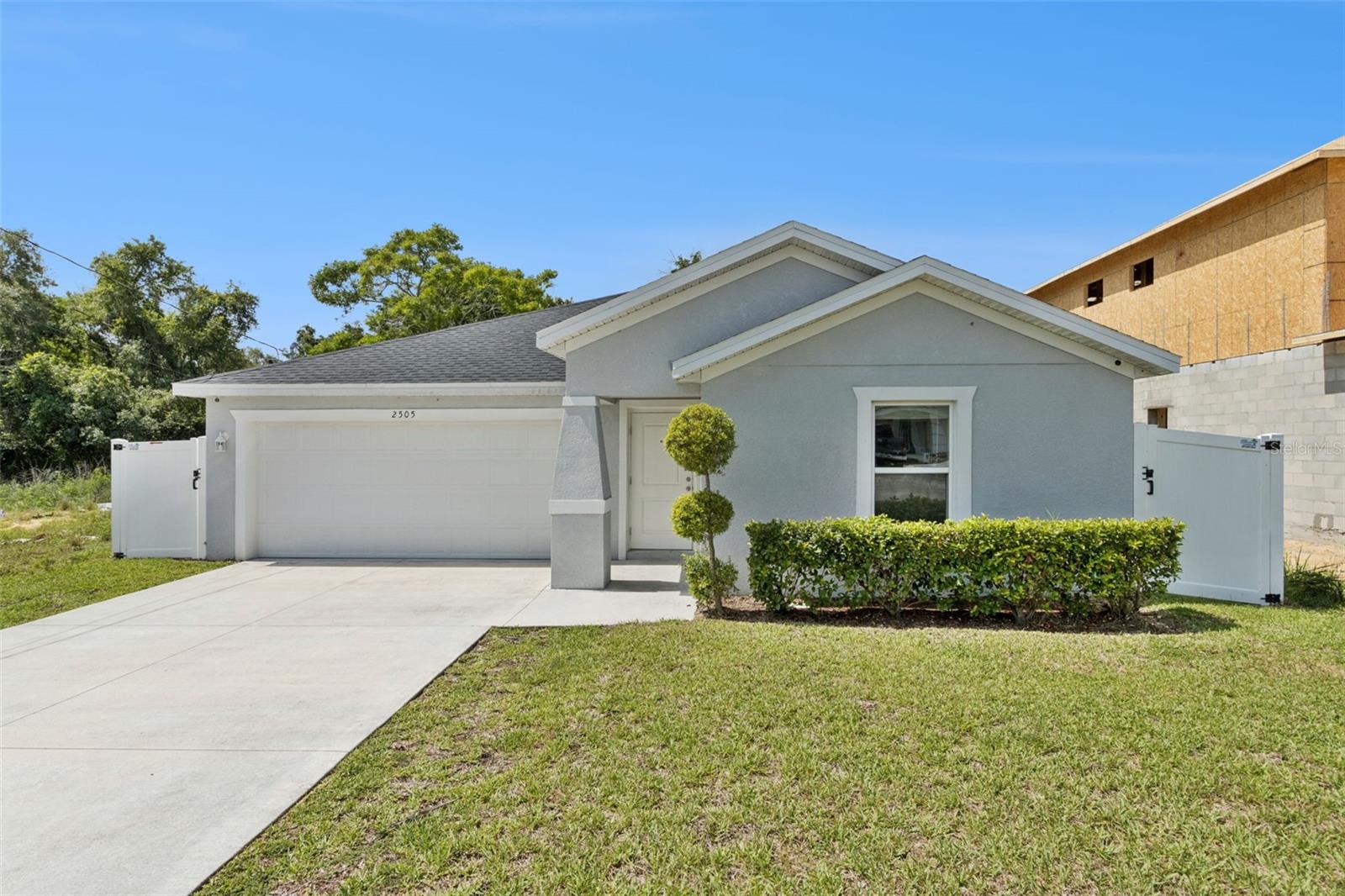 Listing photo for 2505 Baker Ave E