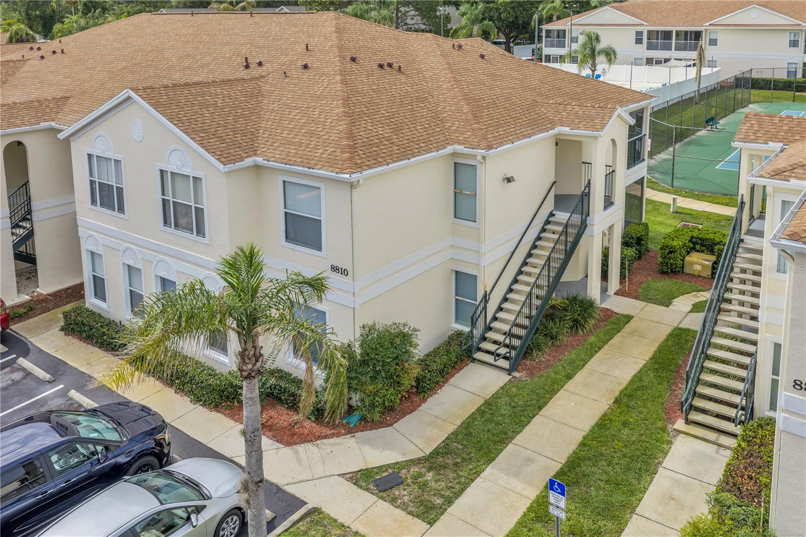 8810 GRAND PALMS CIRCLE Unit B