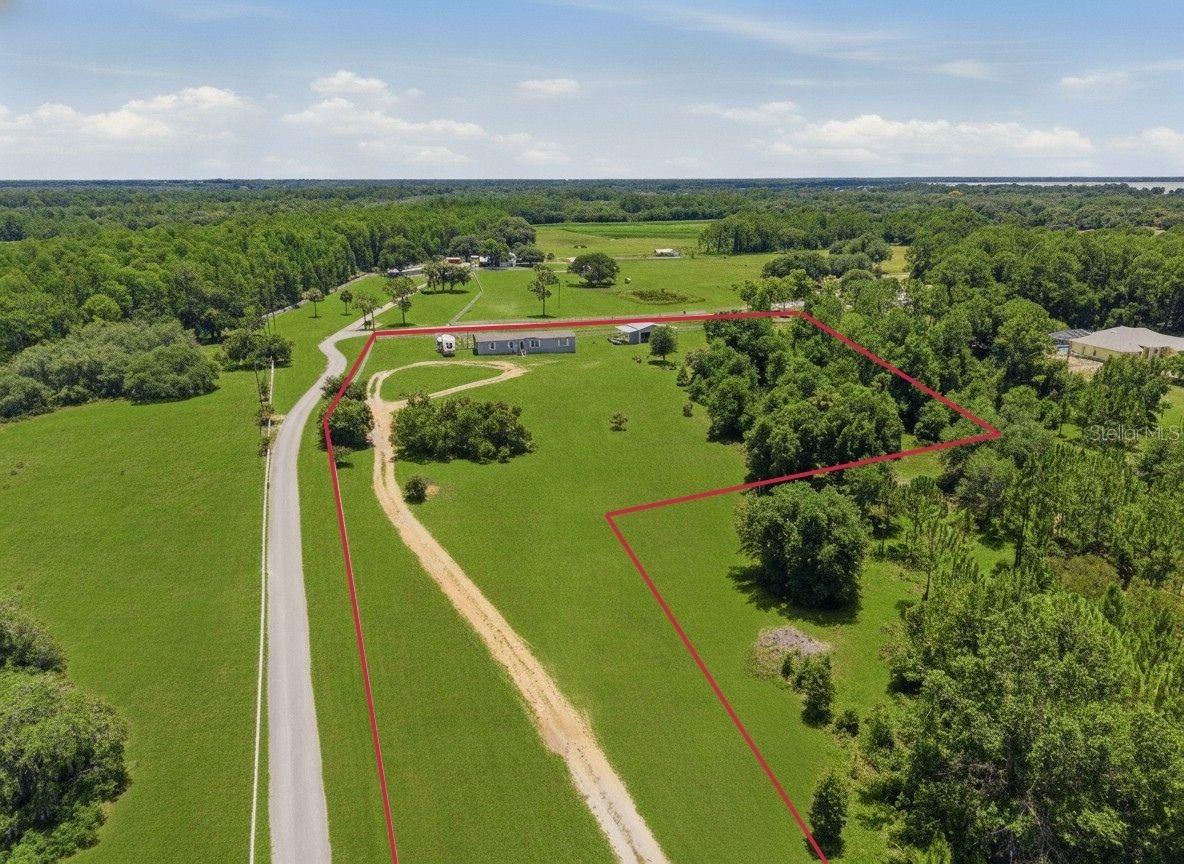 Listing photo 1 for 7242 Black Rd