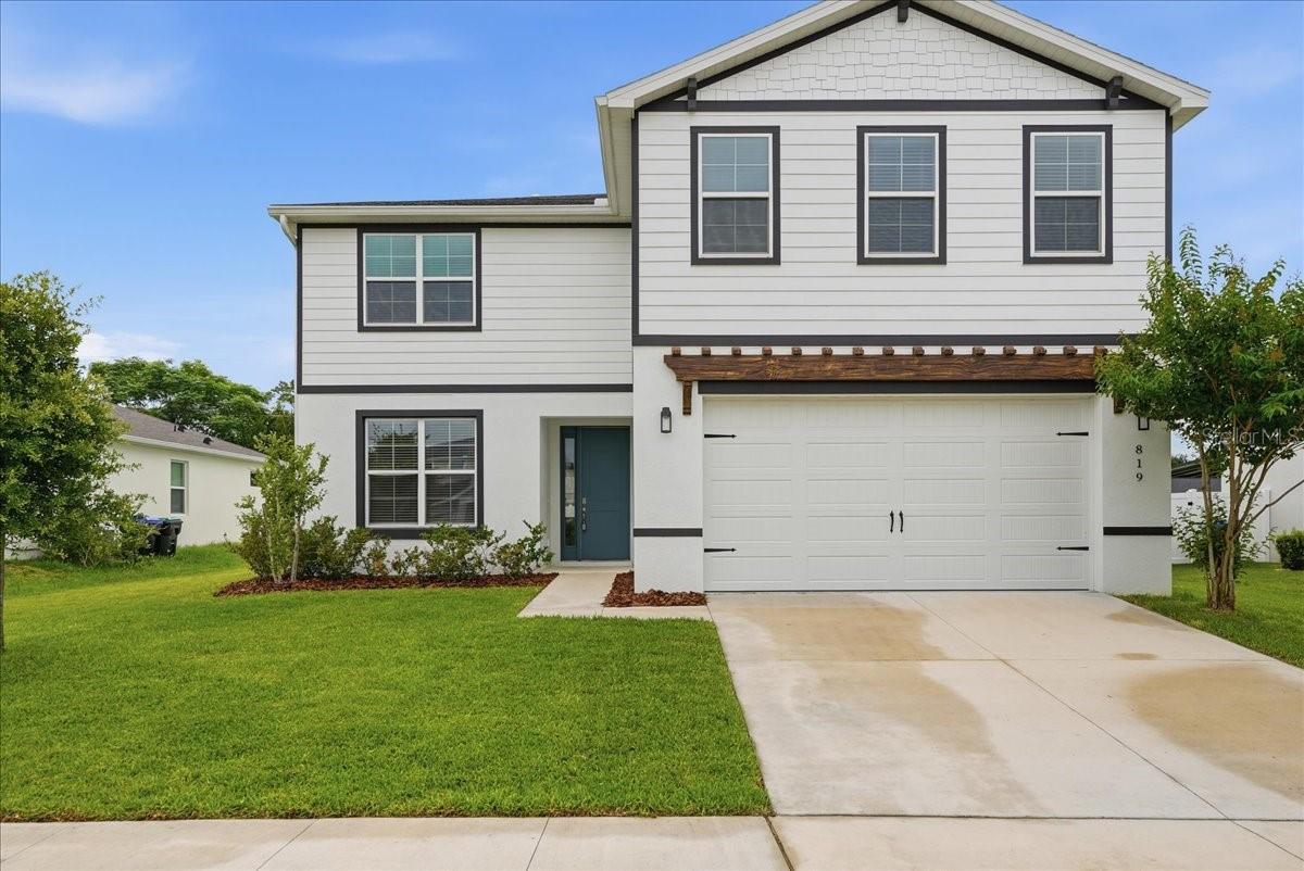 819 LOWOOD COURT