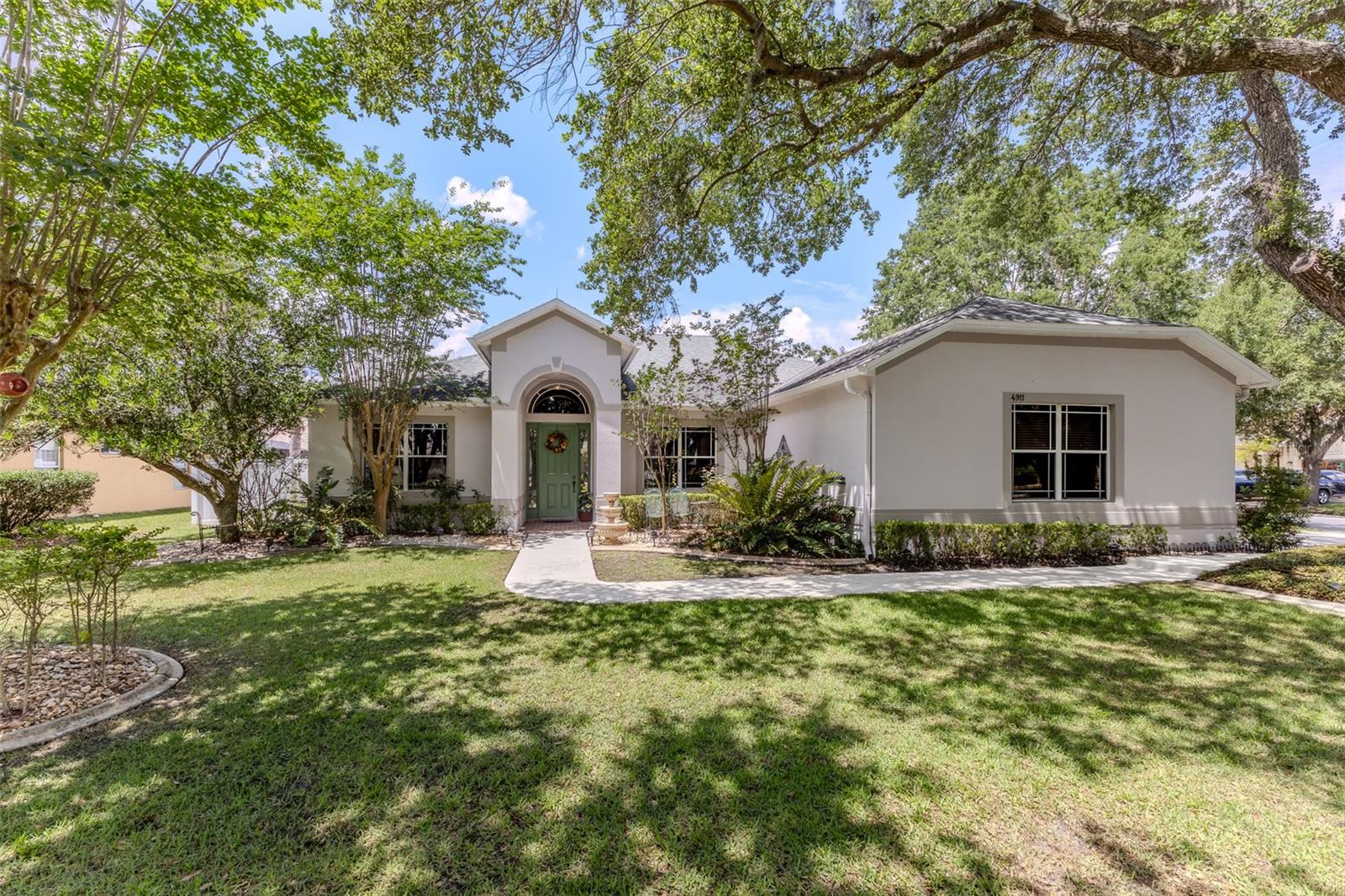 4911 LAZY OAKS WAY