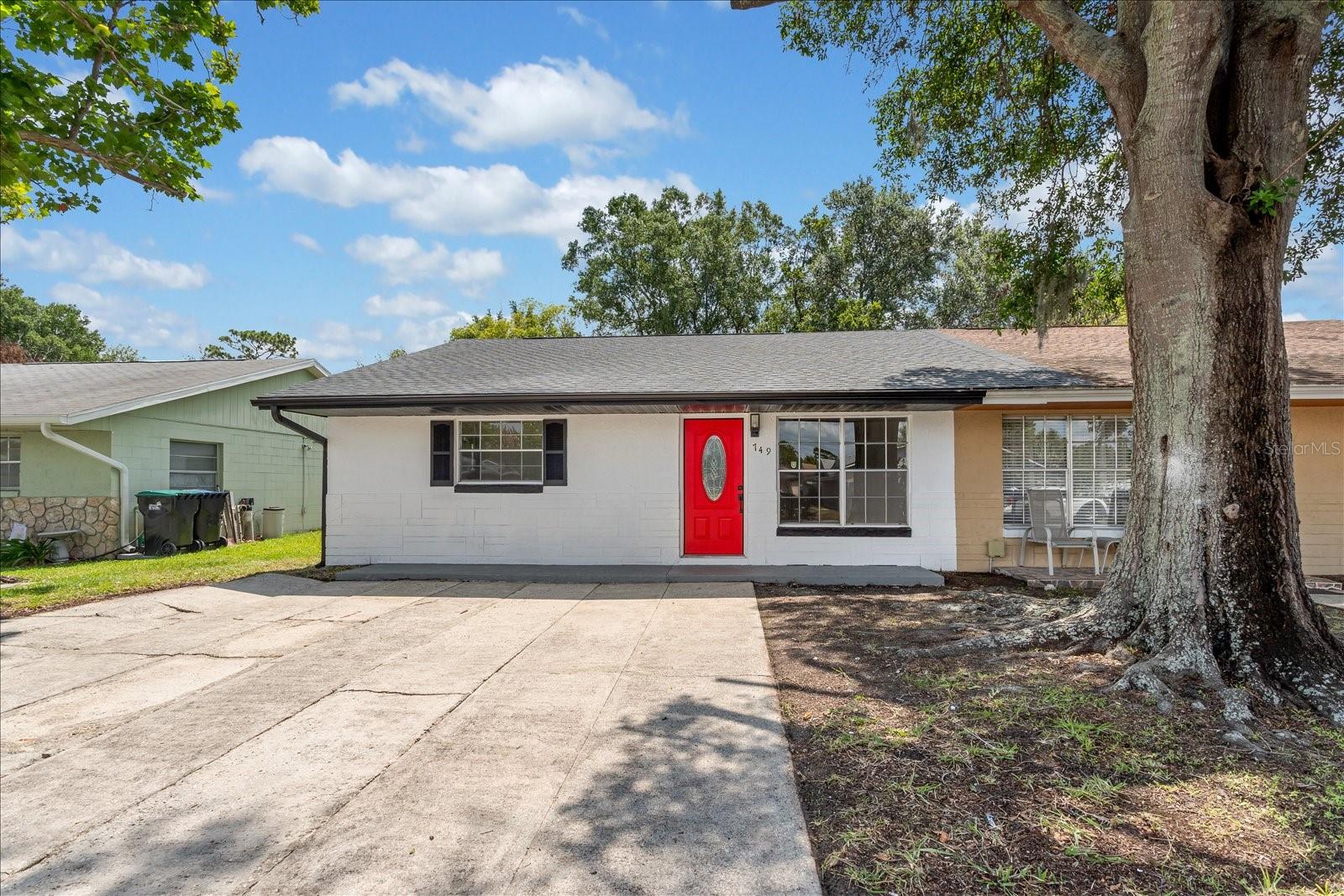 749 QUAIL HOLLOW DRIVE
