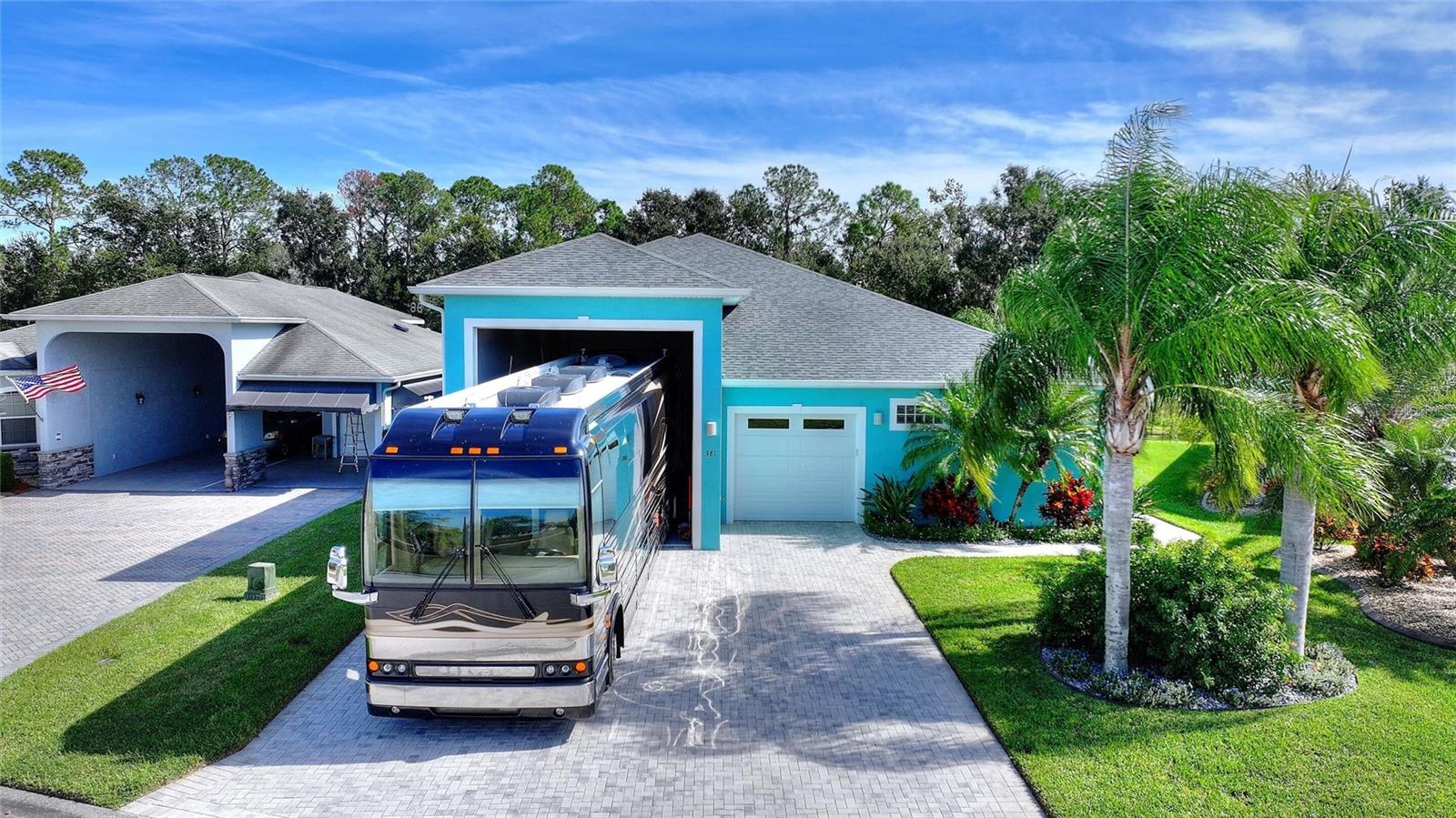 Listing photo 1 for 381 Nolane Ln