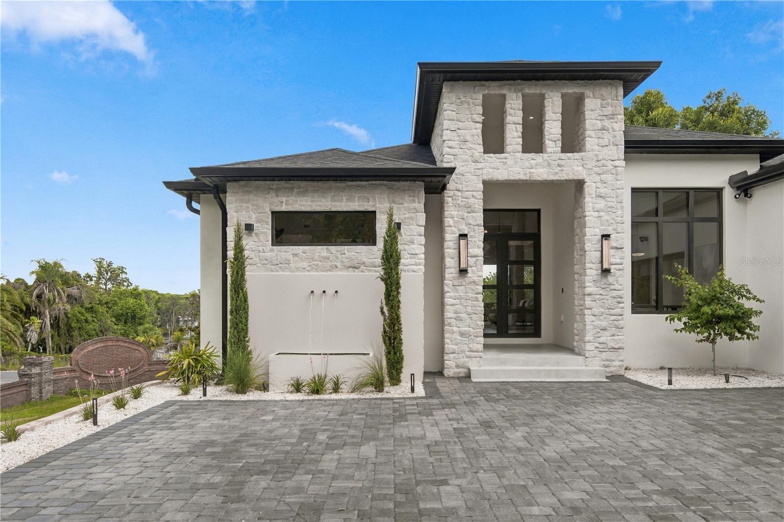 Listing photo 2 for 11500 Osprey Pointe Blvd