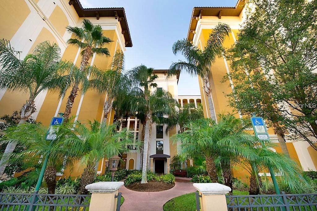 12538 FLORIDAYS RESORT DR DRIVE Unit 201 C