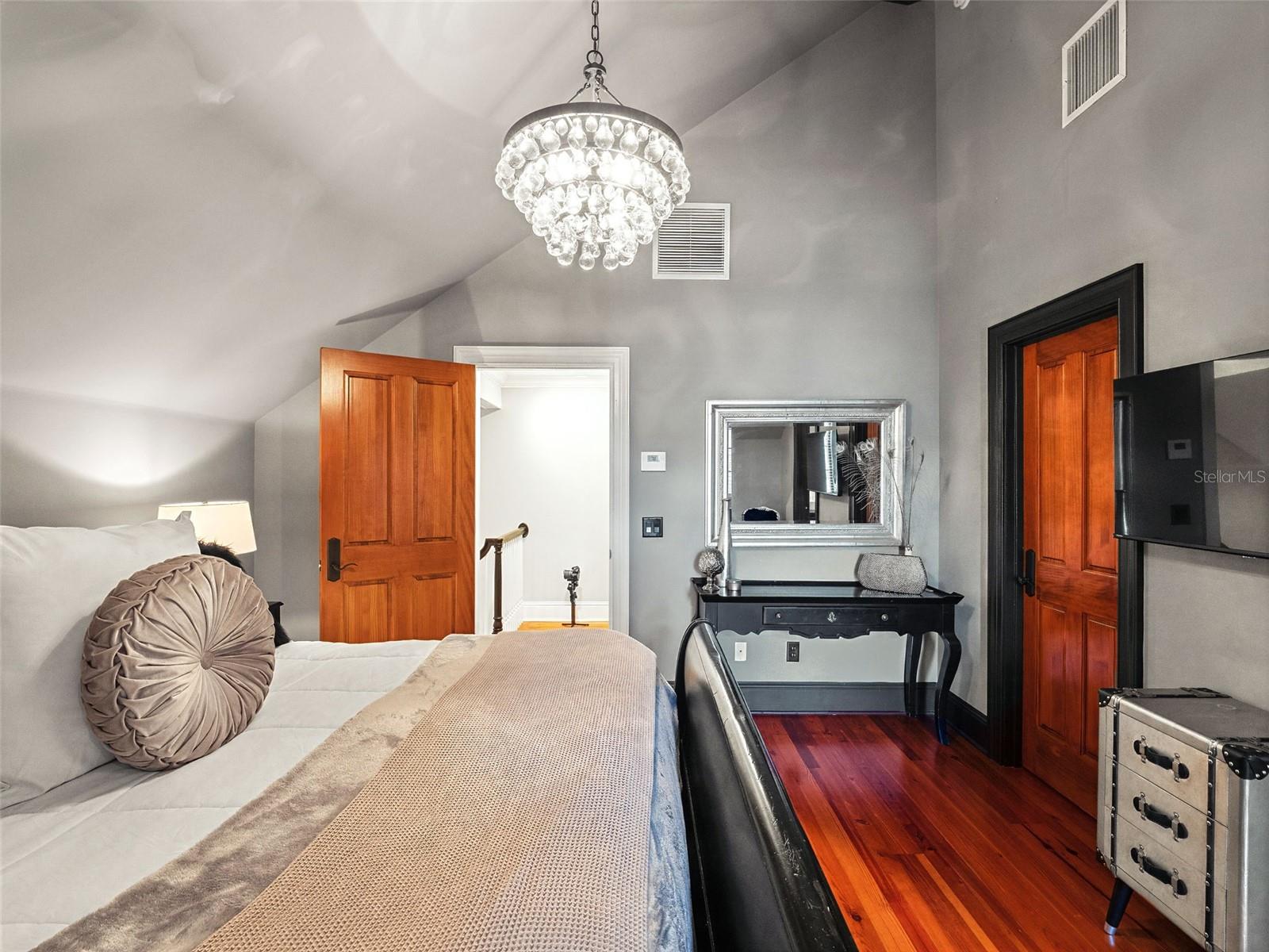 Photo 49