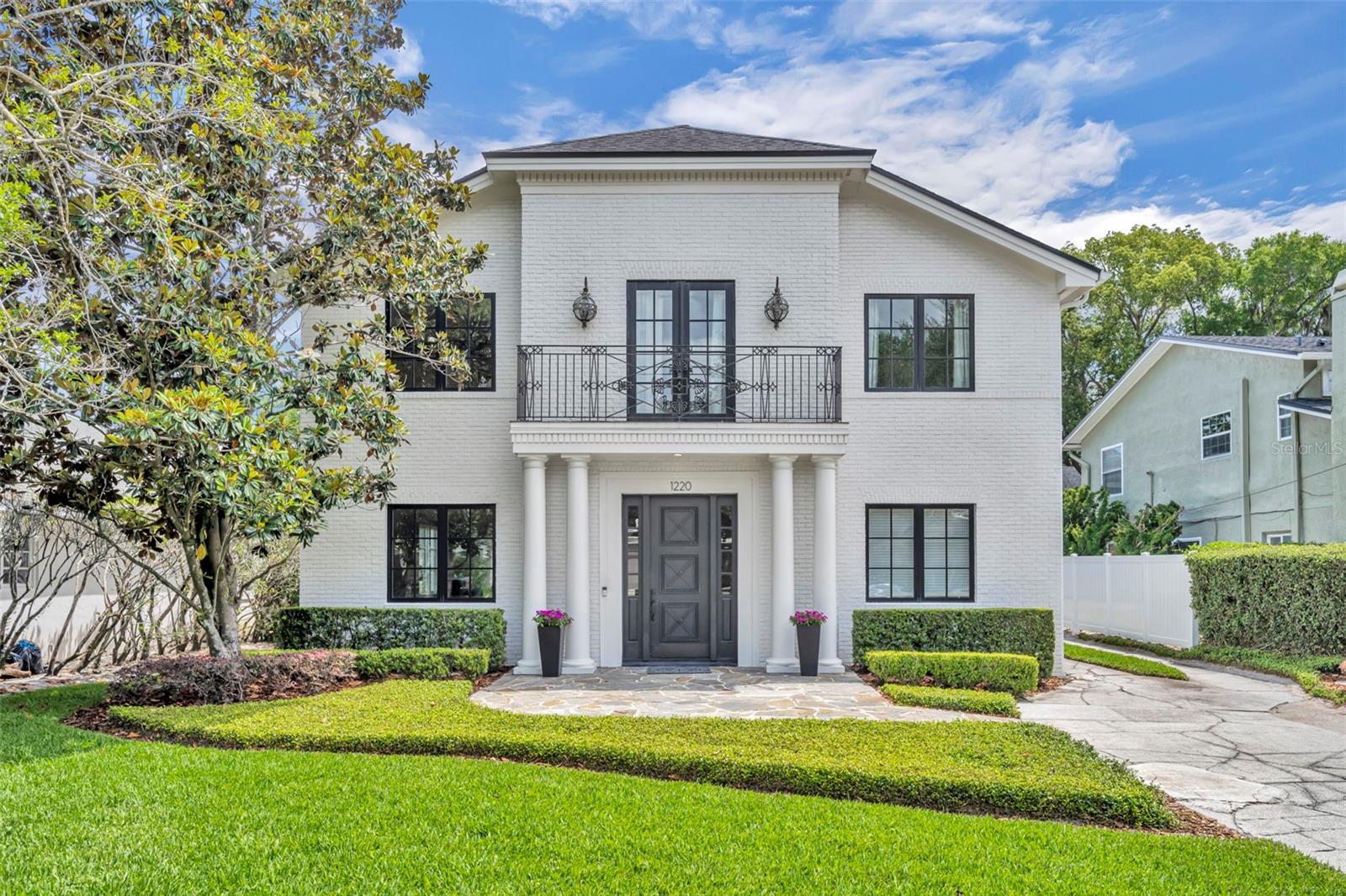 1220 WOODMERE DRIVE
