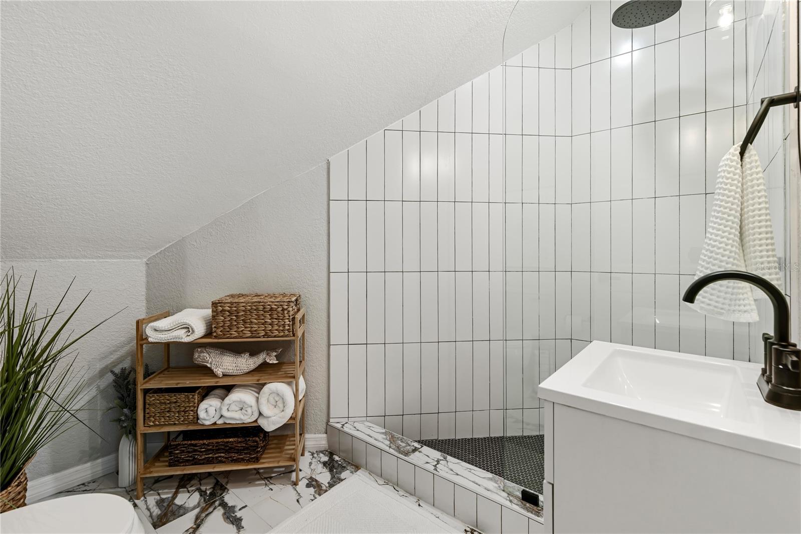 Photo 34