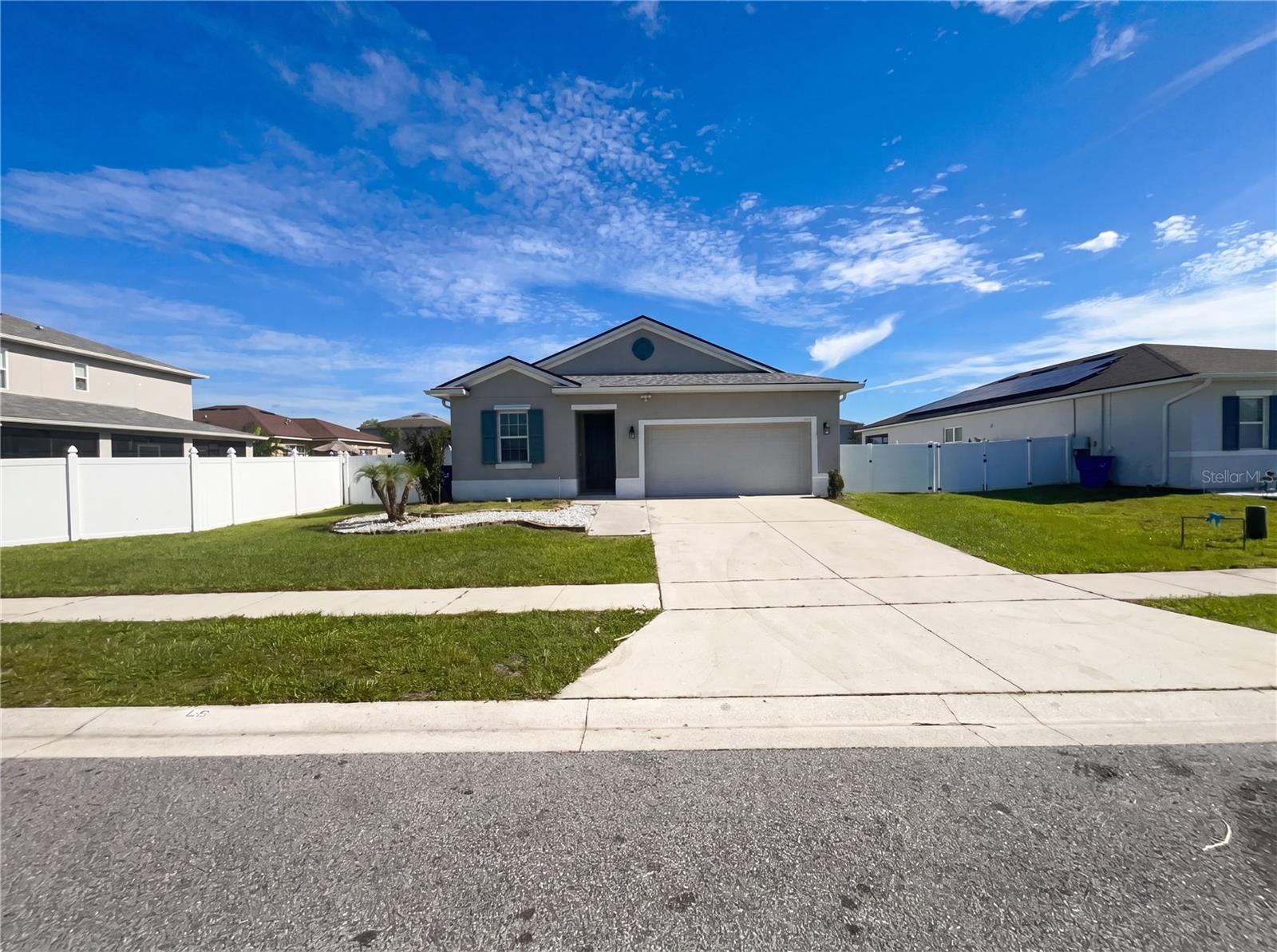 2526 W END DRIVE