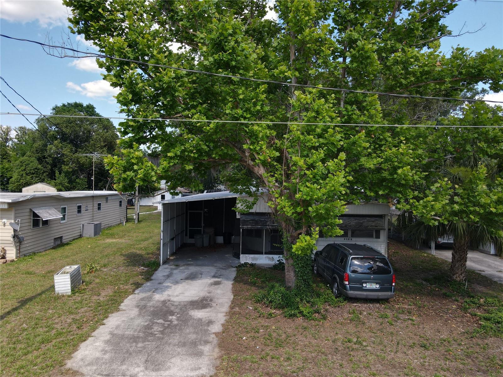 Listing photo 3 for 28814 Hubbard St