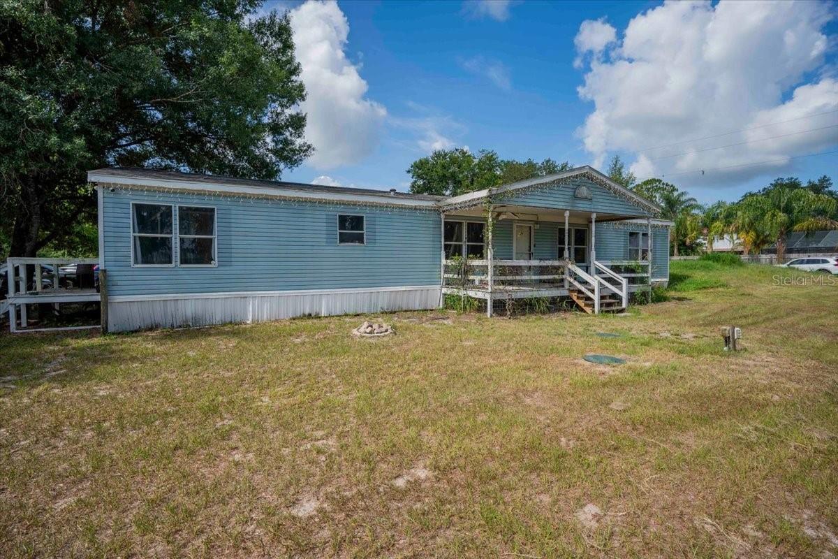 Listing photo 3 for 2210 D R Bryant Rd