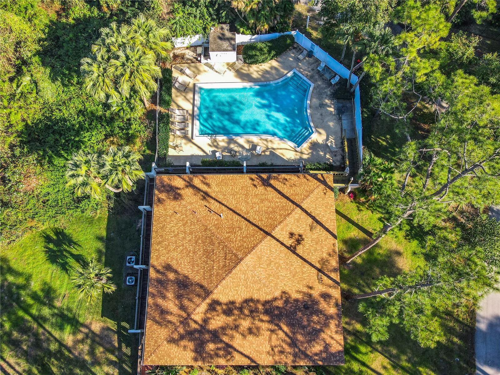 Listing photo 2 for 381 San Jose Dr