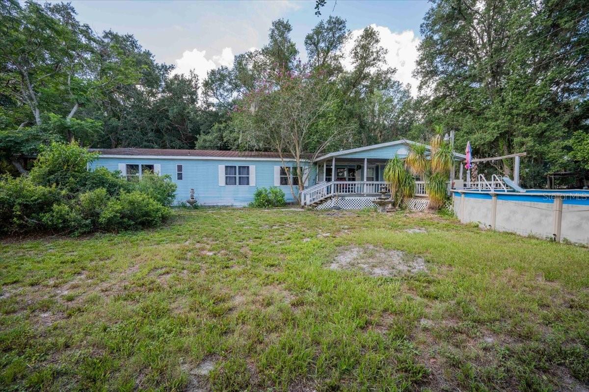 Listing photo 3 for 2202 D R Bryant Rd