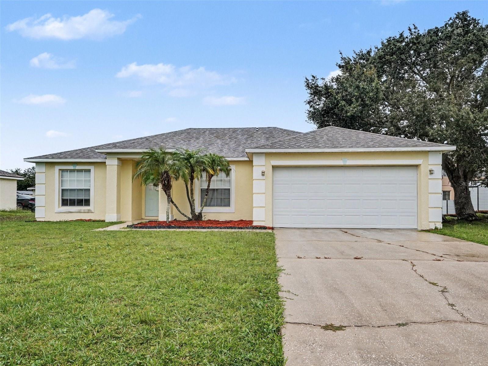 Listing photo 1 for 521 Eagle Ct