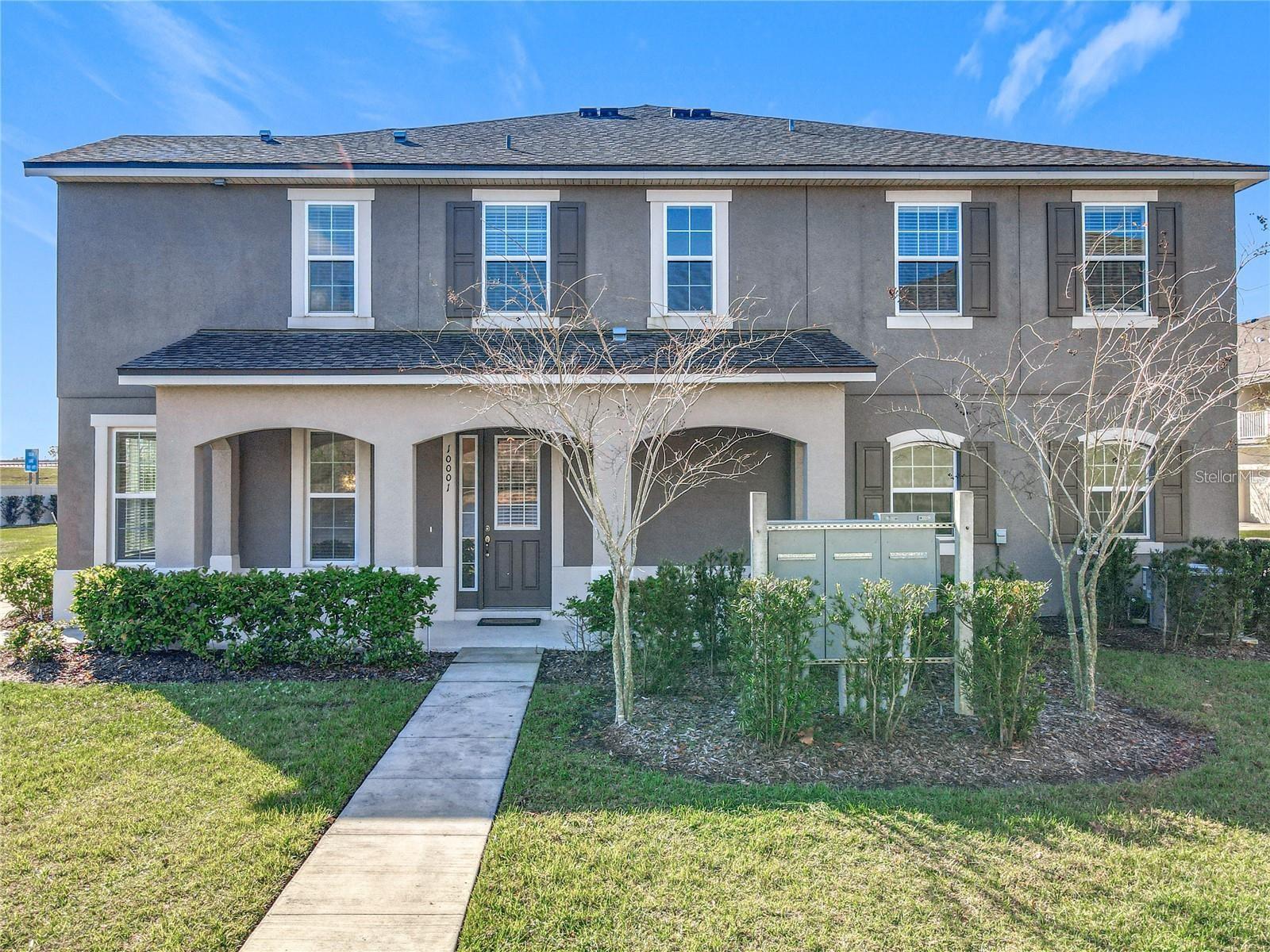 10001 EAGLE ROCK ALLEY