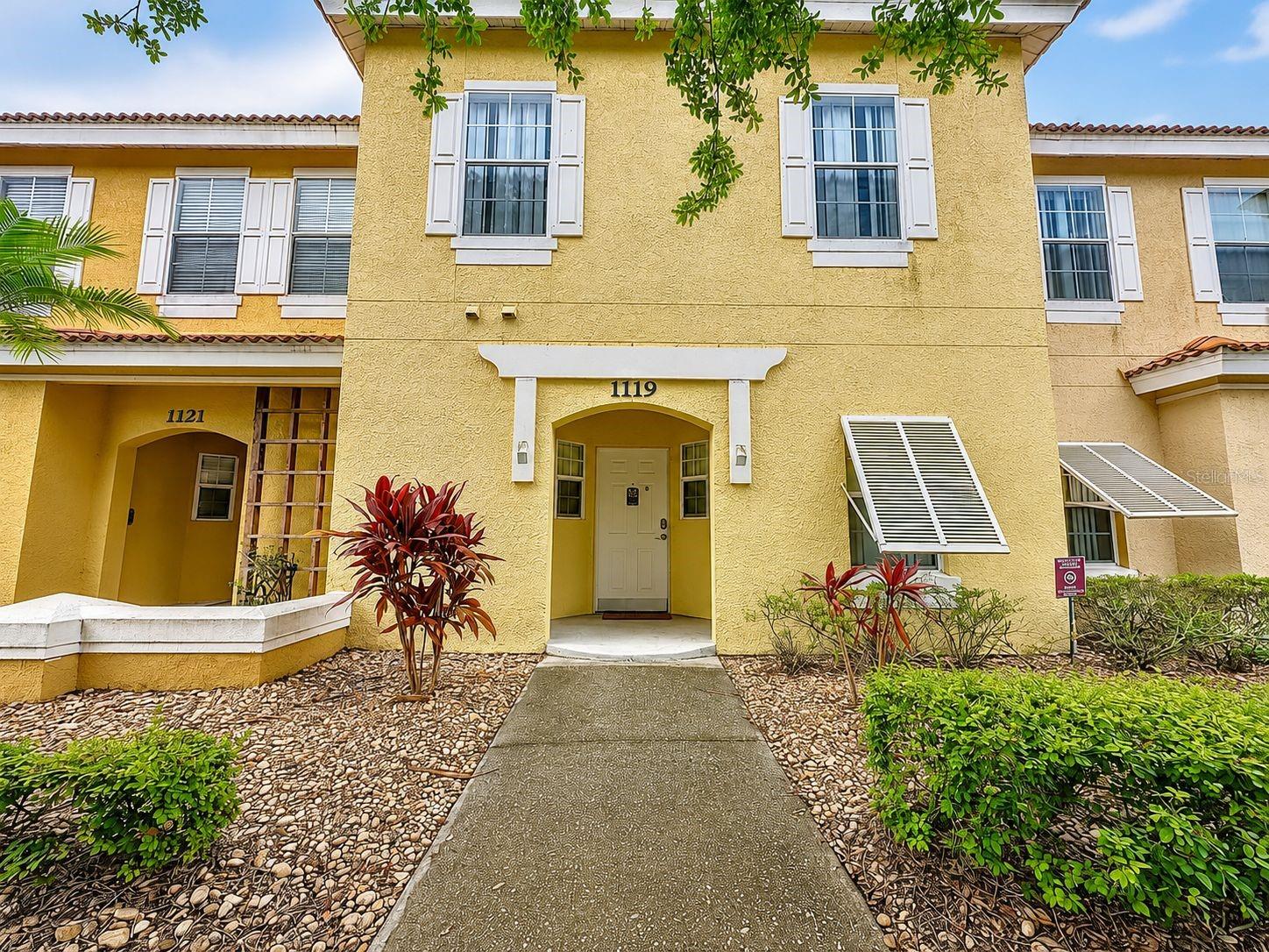 Listing photo 1 for 1119 Park Ridge Cir