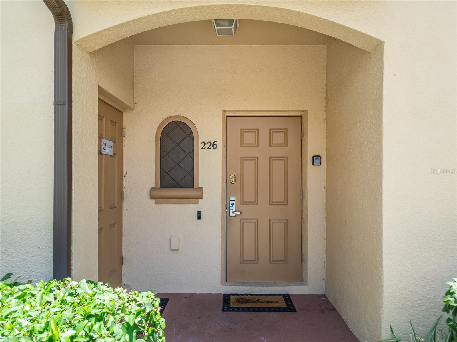 Listing photo 3 for 226 Bergamo Dr