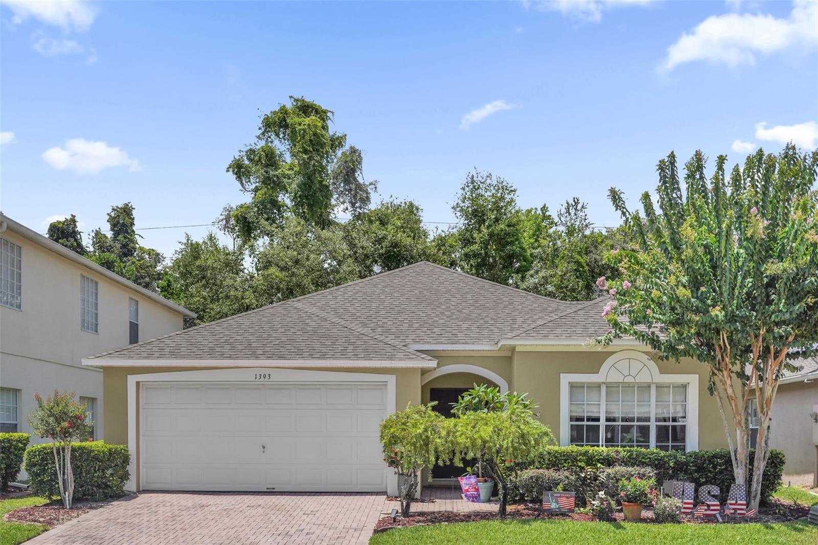1393 WAUKON CIRCLE