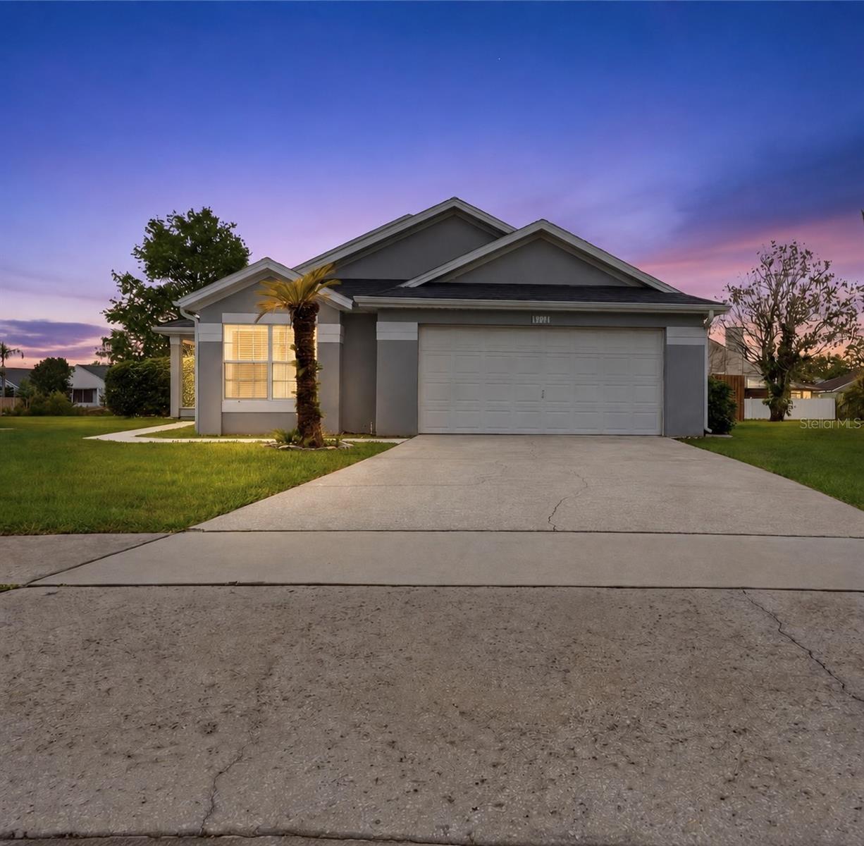 Listing photo 1 for 4702 Fort Bravo Ct