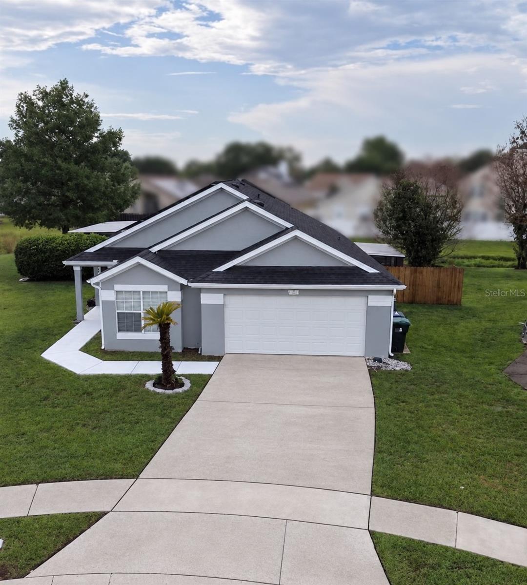 Listing photo 3 for 4702 Fort Bravo Ct