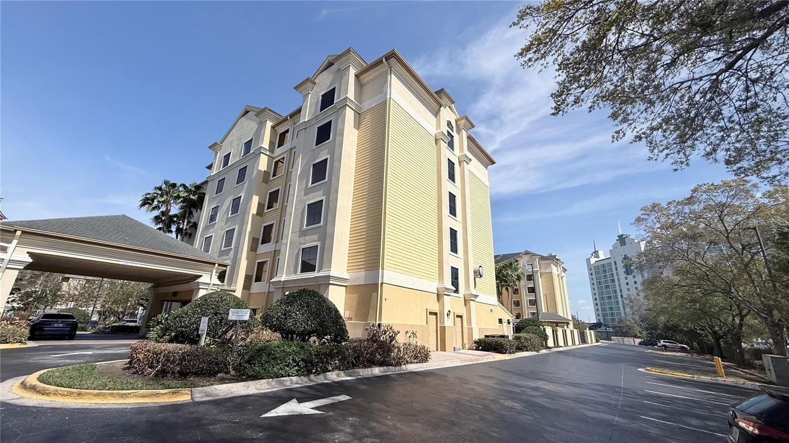 7601 CANADA AVENUE Unit 515
