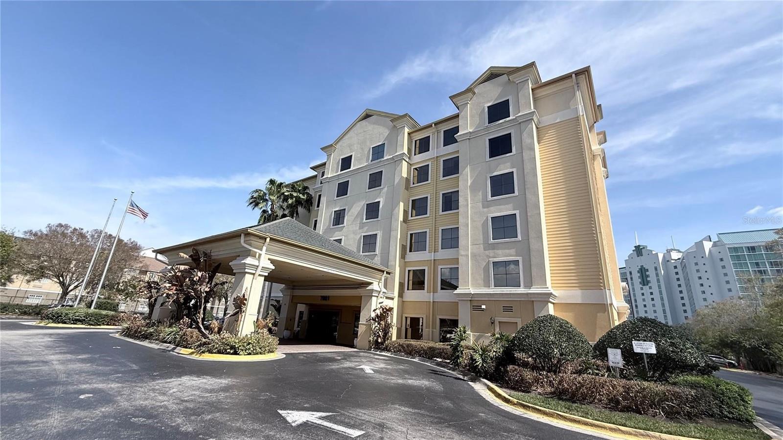 7601 CANADA AVENUE Unit 325