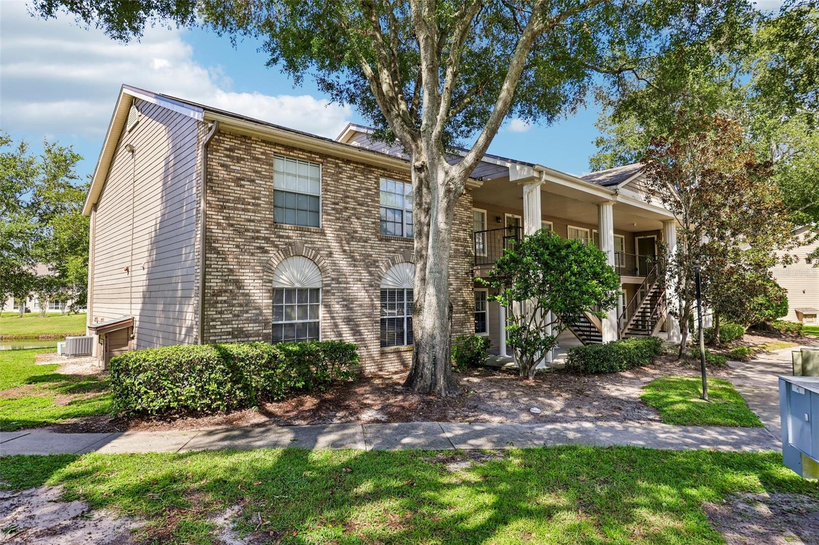 124 RESERVE CIRCLE Unit 100