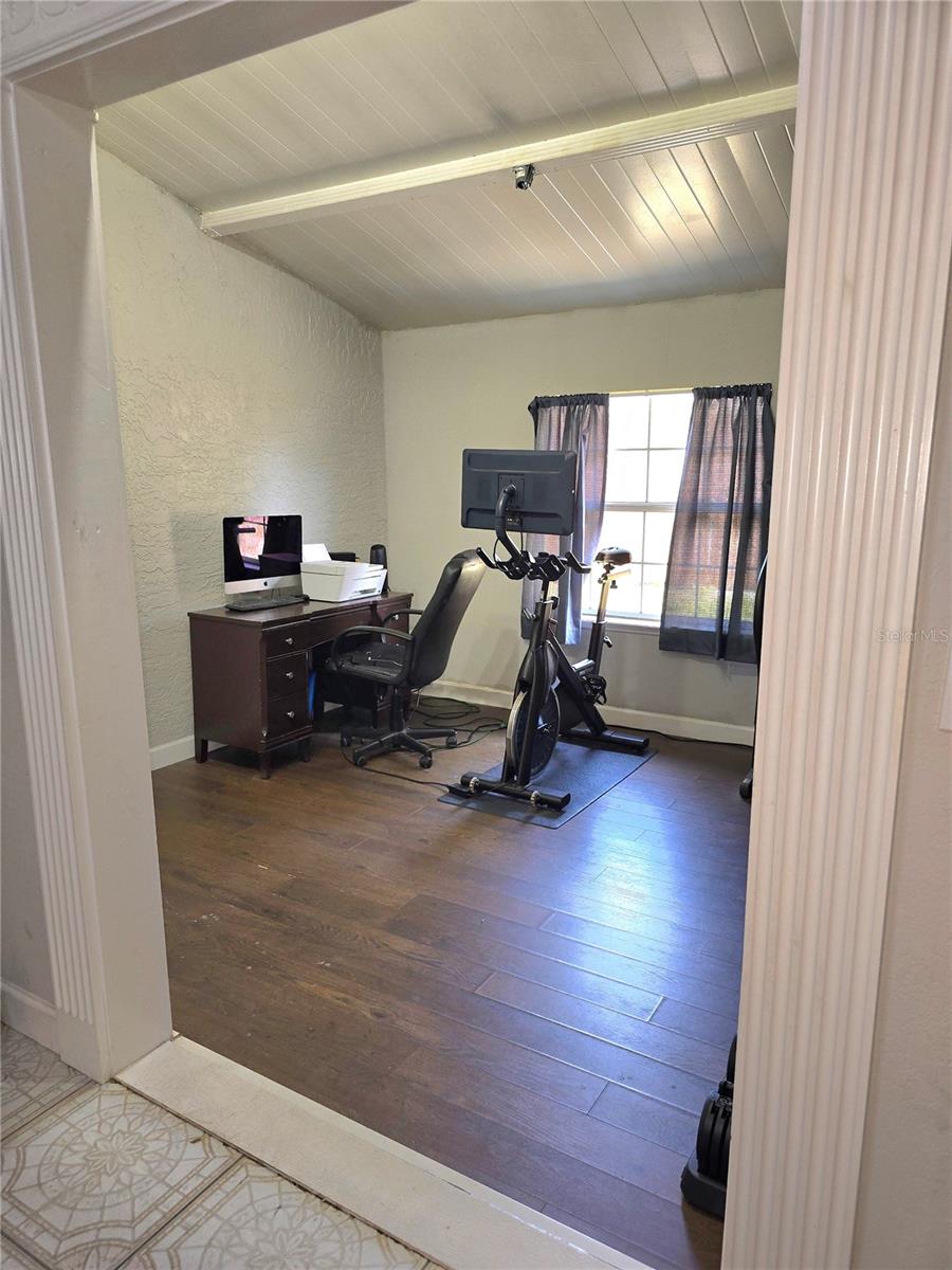 Photo 21