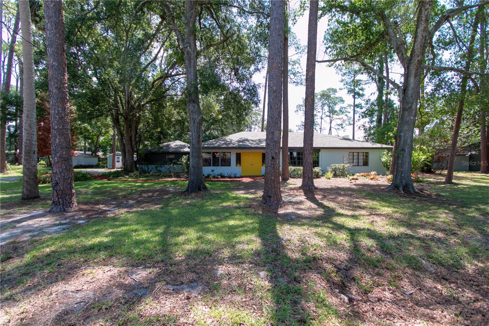 119 W CRYSTAL DRIVE