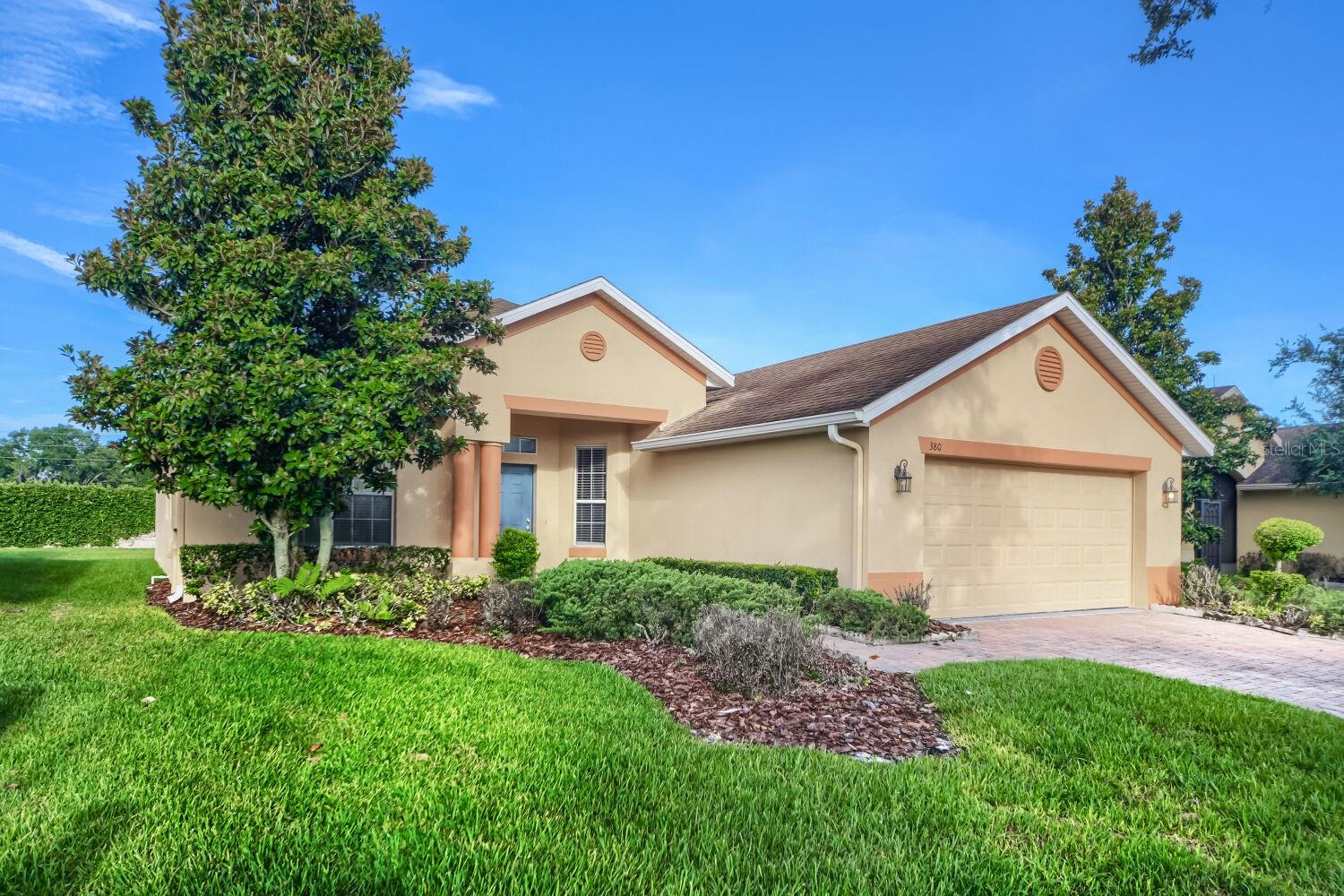 Listing photo 2 for 380 Sorrento Rd