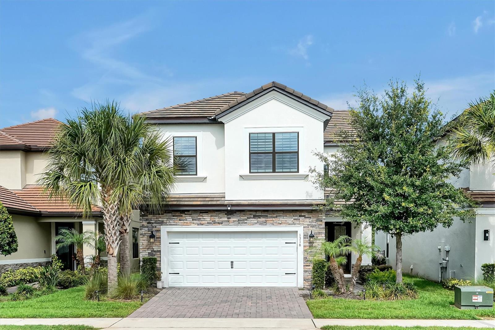 1316 BLUE STEM LANE