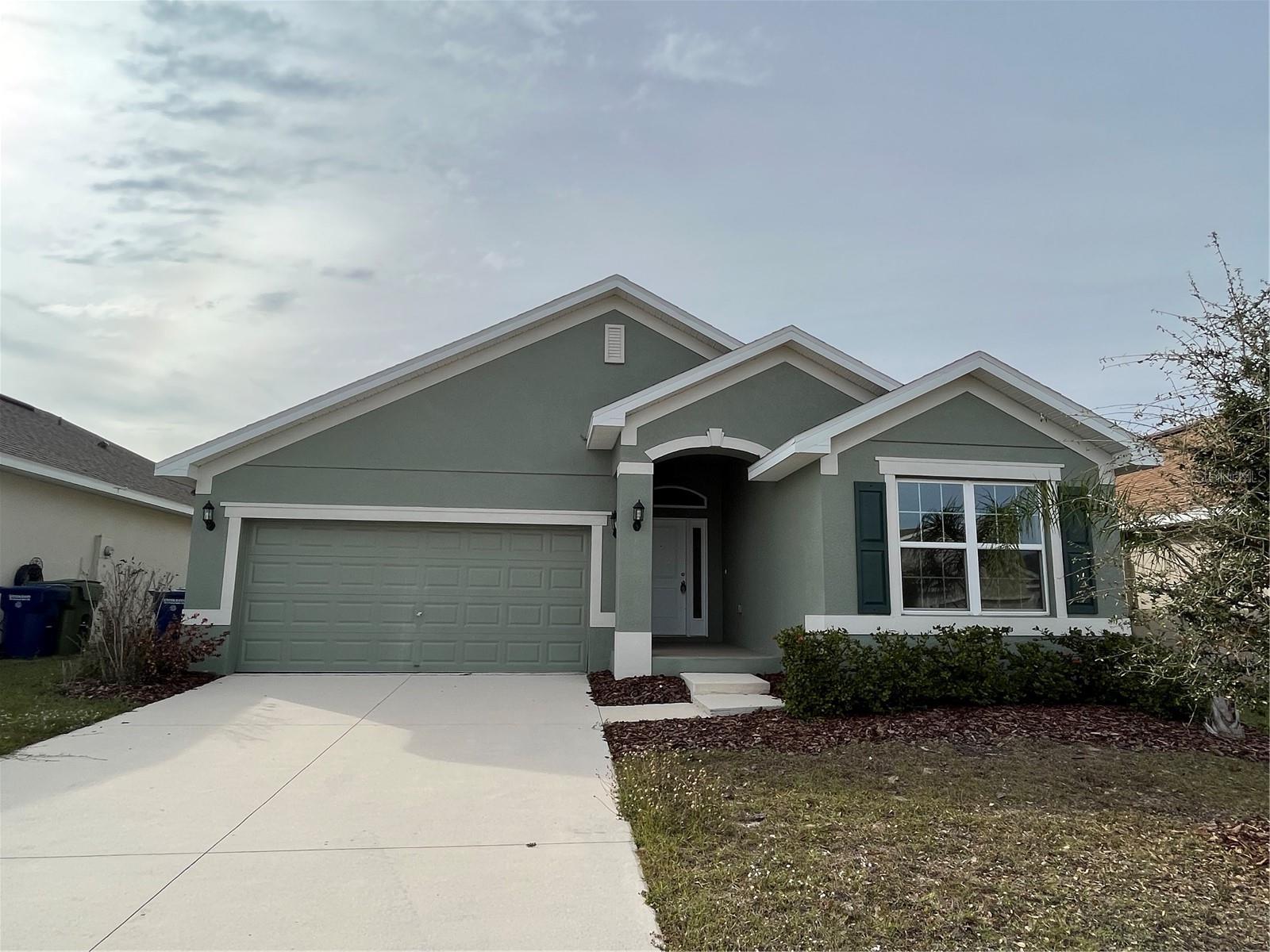 Listing photo 1 for 136 Krenson Bay Loop