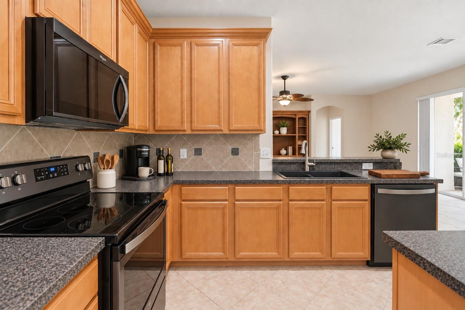 Listing photo 3 for 4203 Rock Hill Loop