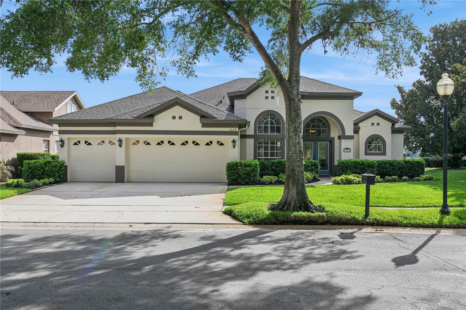 1624 CHERRY RIDGE DRIVE