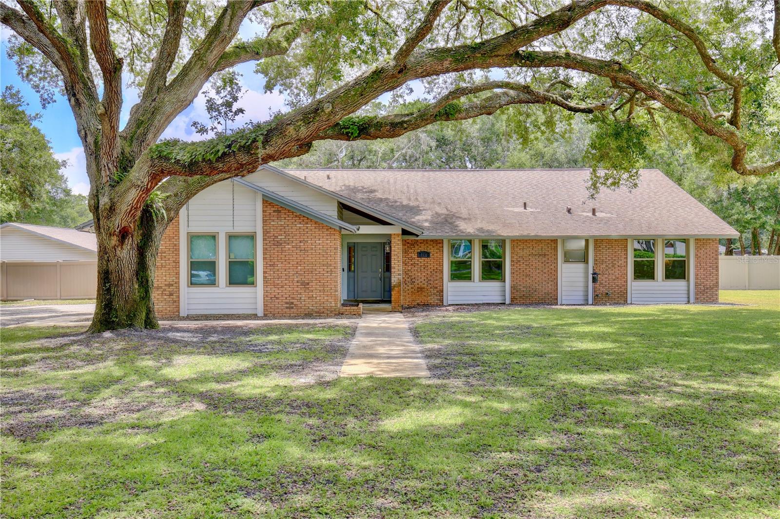 106 POLO LANE